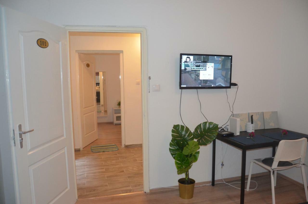 No. 11 Apartment With 2 Bathrooms Next To Railway Station บูดาเปสต์ ภายนอก รูปภาพ