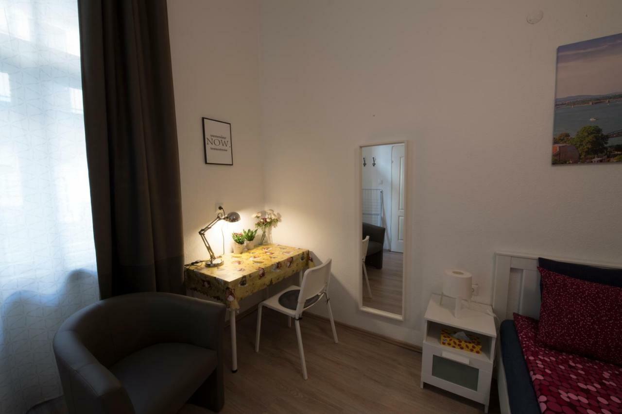 No. 11 Apartment With 2 Bathrooms Next To Railway Station บูดาเปสต์ ภายนอก รูปภาพ