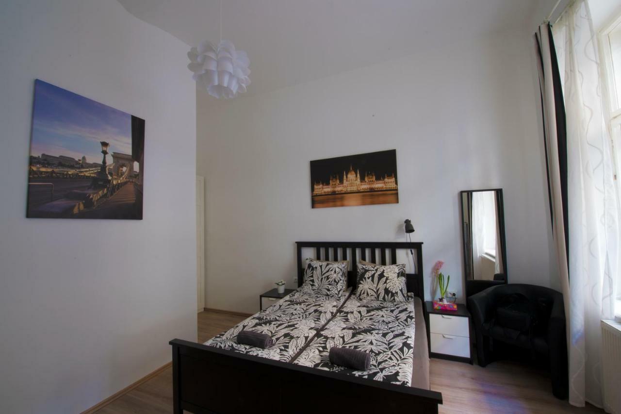 No. 11 Apartment With 2 Bathrooms Next To Railway Station บูดาเปสต์ ภายนอก รูปภาพ