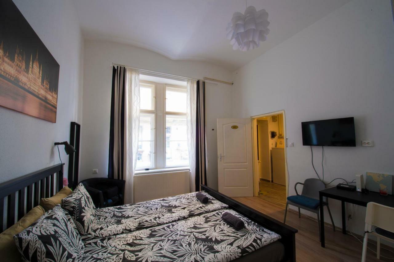 No. 11 Apartment With 2 Bathrooms Next To Railway Station บูดาเปสต์ ภายนอก รูปภาพ